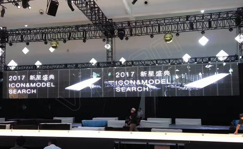 ����ʢ�� LED͸����ʾ��G-10