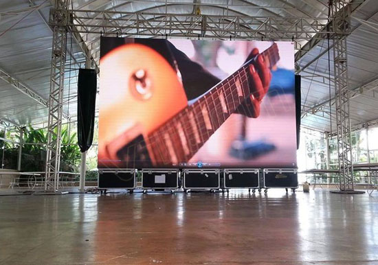 ����ķ���LED������ʾ��Ч��