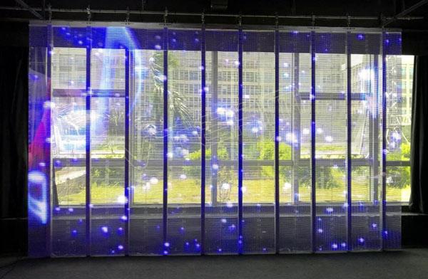 ����ķ��� ͸��LED��ʾ��ͼƬ