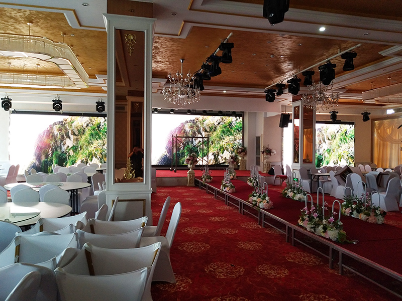 ���հ����ù�ȫ��LED��ʾ����Ŀ