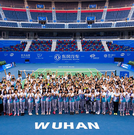 �人�������������LED��ʾ����Ŀ