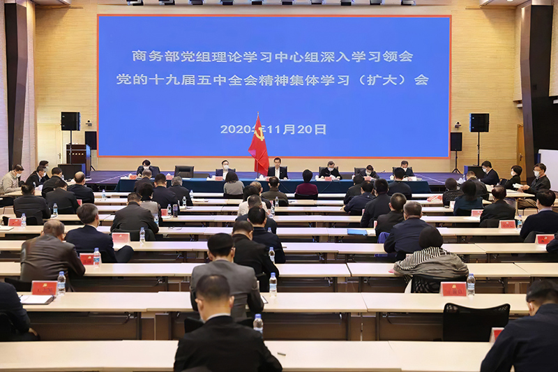 �л����񹲺͹�����LEDС�����ʾ����Ŀ